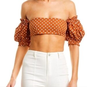 WeWoreWhat Polka Dot Coco Puff Sleeve Crop Top in Bran